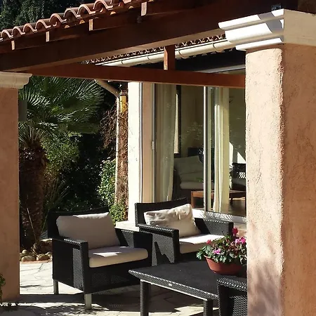 Charming In Cavalaire-sur-mer With Pool *