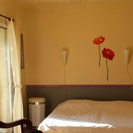 Charming In Cavalaire-sur-mer With Pool *