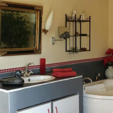 Villa Charming In Cavalaire-sur-mer With Pool *
