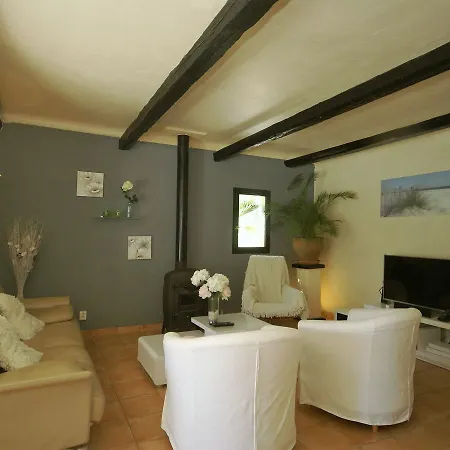 Villa Charming In Cavalaire-sur-mer With Pool